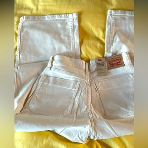 NWT mile high cropped wide leg Levi’s